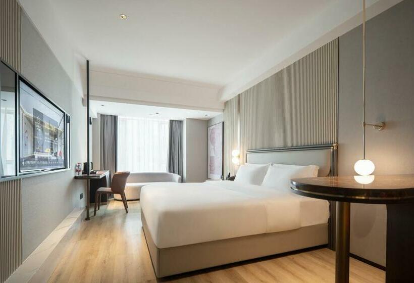 Vantage Hotel Changsha