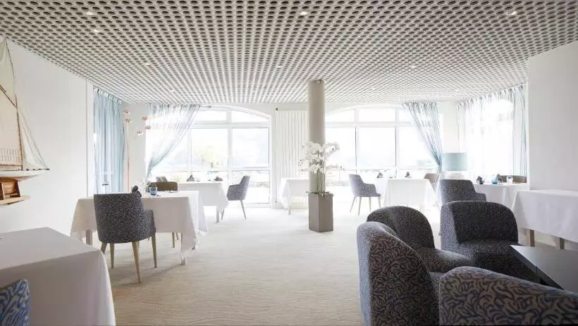 Hotelli Aigue Marine