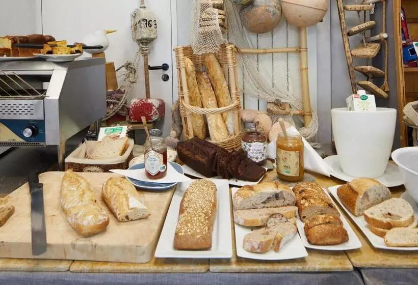 Hotelli Aigue Marine