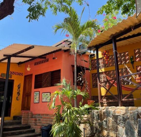 هاستل Hostal La Casa De Felipe