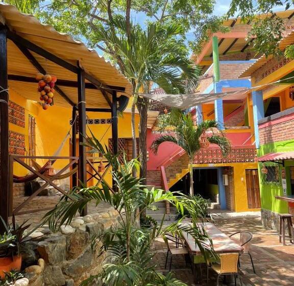 هاستل Hostal La Casa De Felipe