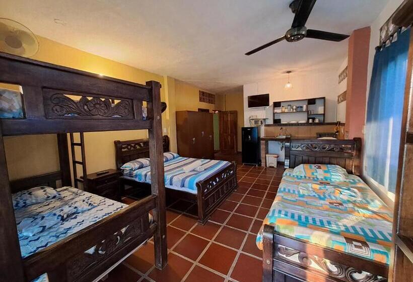 هاستل Hostal La Casa De Felipe