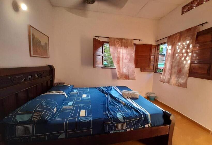 هاستل Hostal La Casa De Felipe