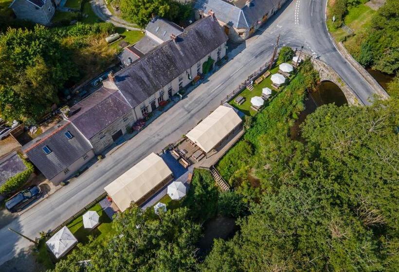 旅馆 The Nags Head Inn