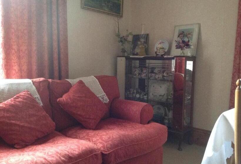 مبيت وإفطار Bradridge Farm