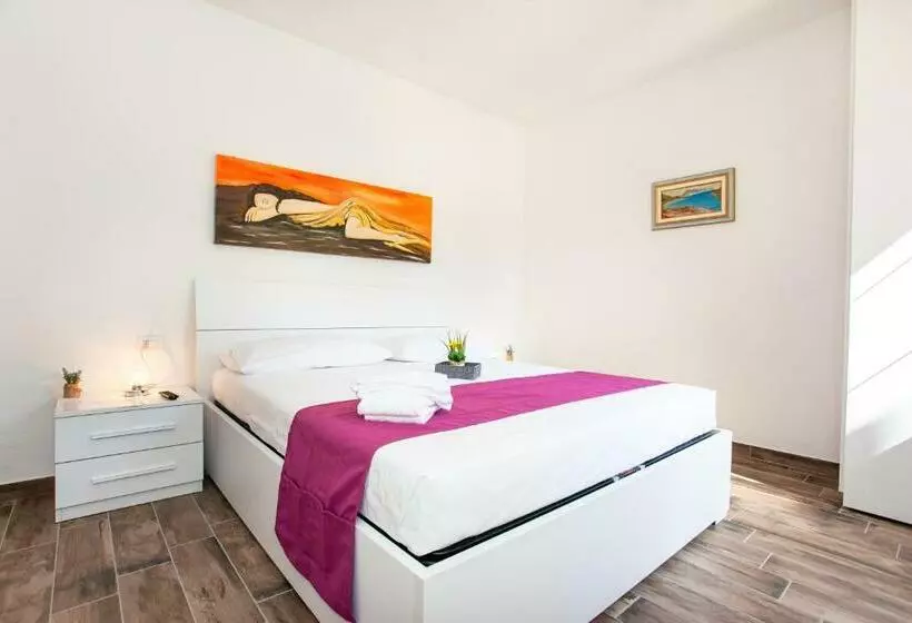 Aamiaismajoitus (B&B) Terre Di Gallura