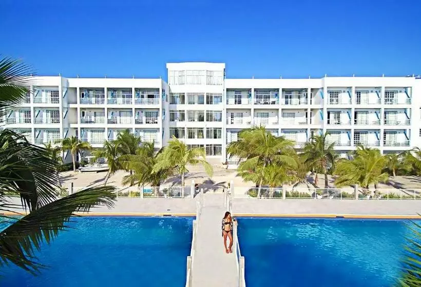 Belize Dive Haven Resort & Marina