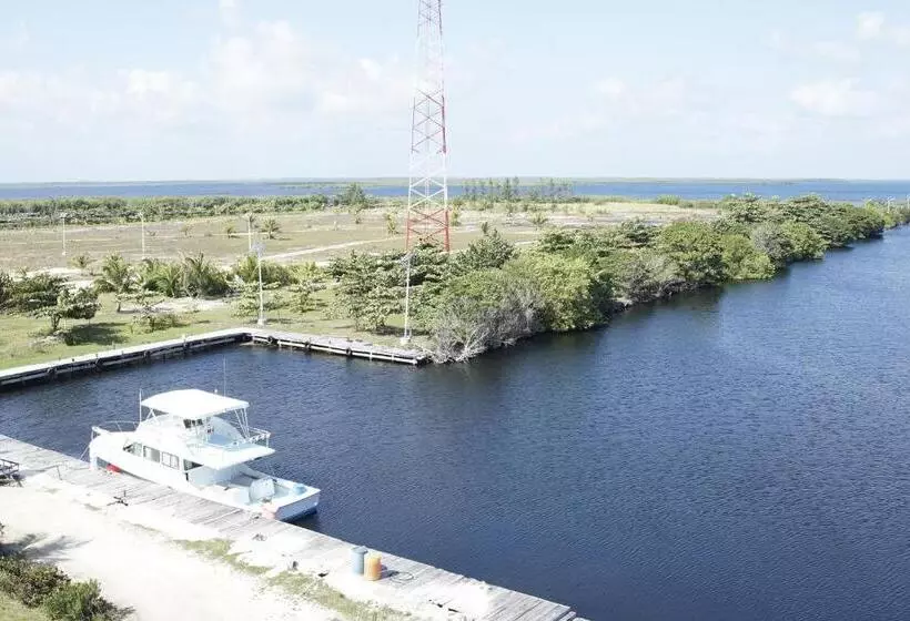Belize Dive Haven Resort & Marina