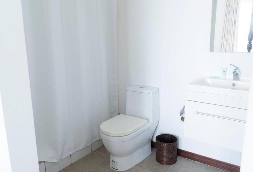 Belize Dive Haven Resort & Marina