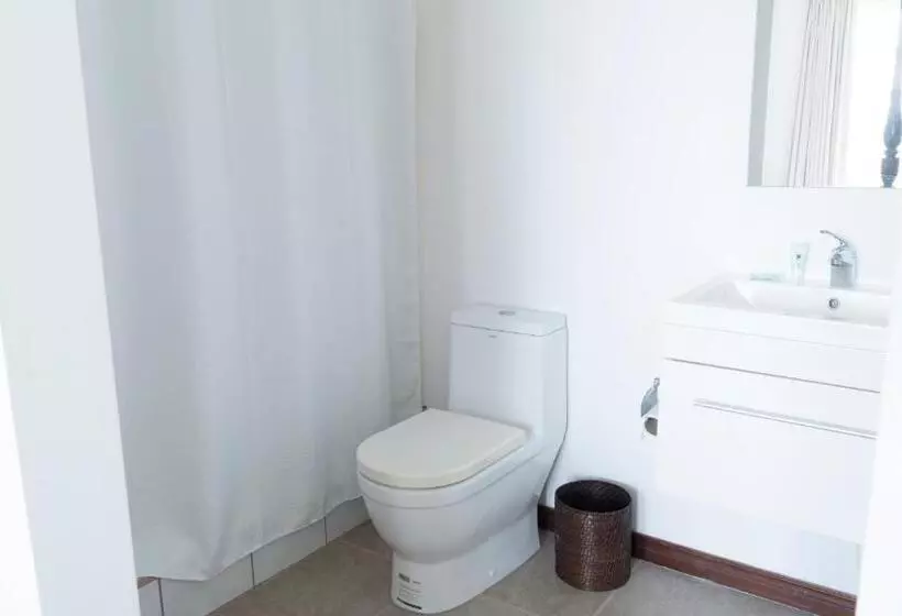 Belize Dive Haven Resort & Marina