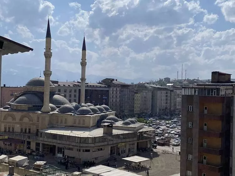 هتل Avazem Suite