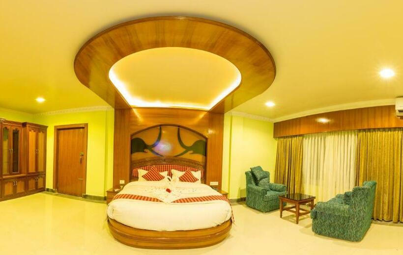 هتل Earth Light Sauraha