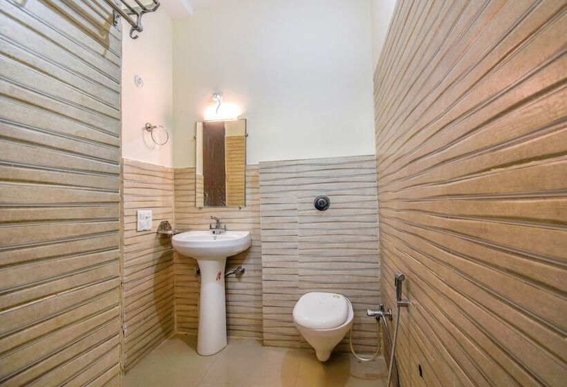 호텔 Fabexpress Bzoie Heritage