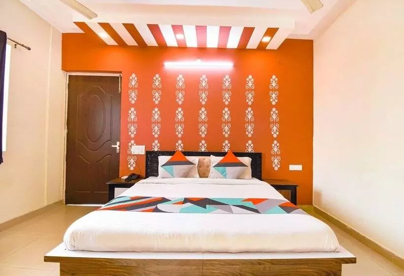 Hotelli Fabexpress Bzoie Heritage