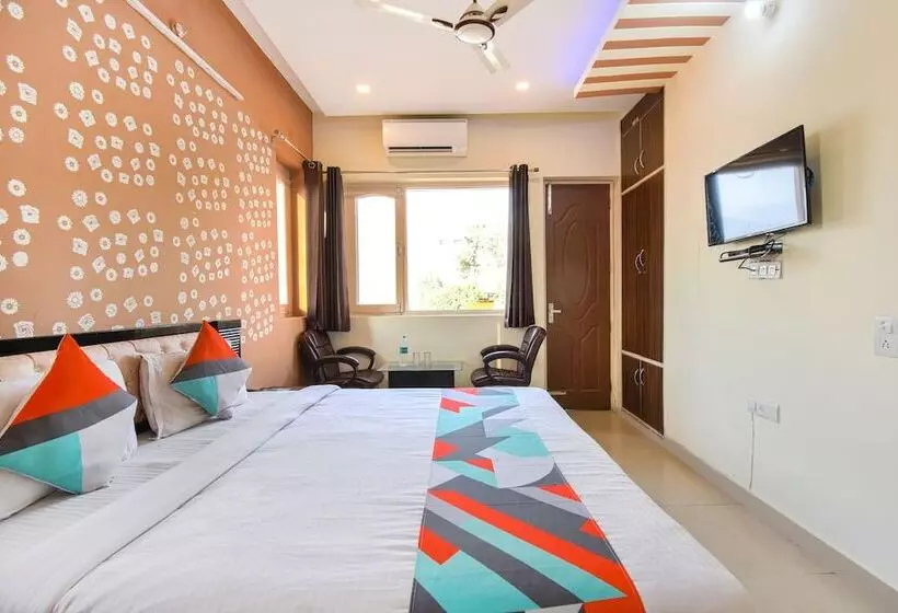 Hotelli Fabexpress Bzoie Heritage