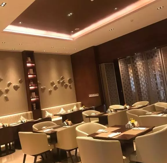 Hotelli Ljz Supreme Tower