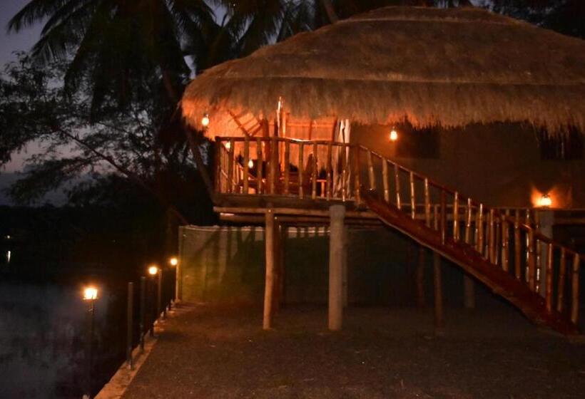 فندق Pelican Lake