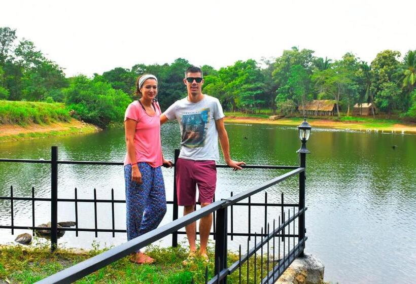 فندق Pelican Lake