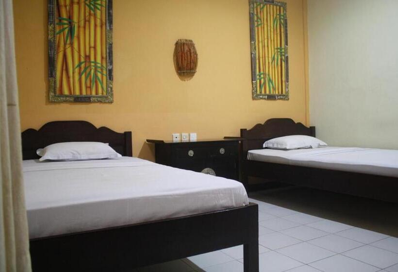 פנסיון De Puspa Residence Seminyak