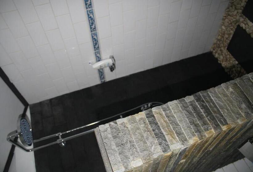 פנסיון De Puspa Residence Seminyak