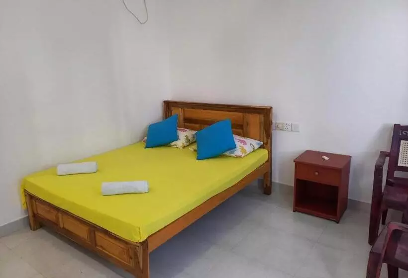 ペンション Sayura Guest House