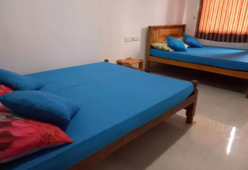 ペンション Sayura Guest House