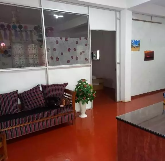 ペンション Sayura Guest House