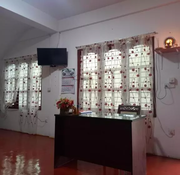 ペンション Sayura Guest House