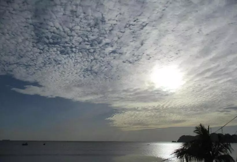 ペンション Sayura Guest House