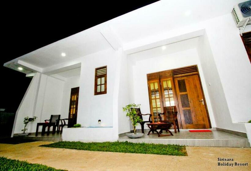 פנסיון Sirisara Holiday Resort