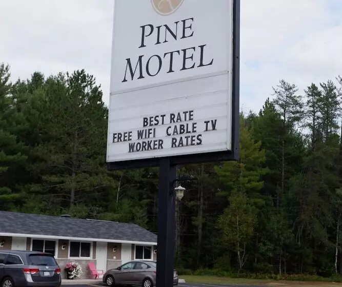 Pine Motel