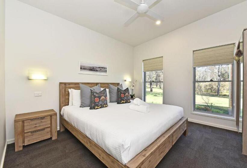 استراحتگاه Ironbark Hill Estate