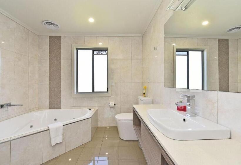 استراحتگاه Ironbark Hill Estate