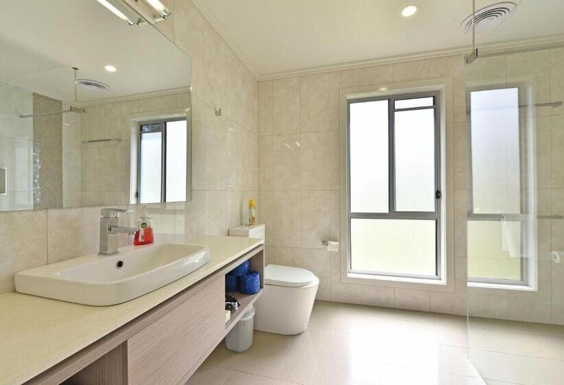 استراحتگاه Ironbark Hill Estate