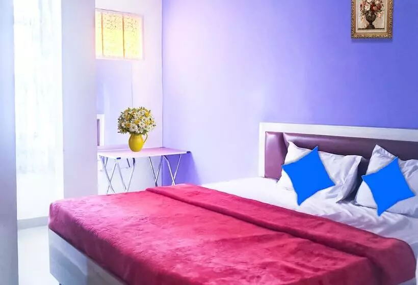 ホテル Roomshala 021  Joyous Inn