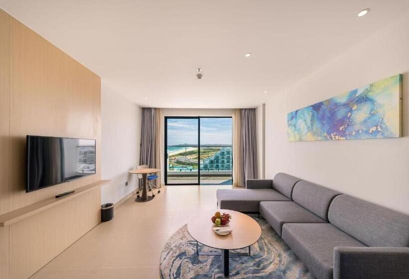 هتل The Sea View Cam Ranh Beach Resort