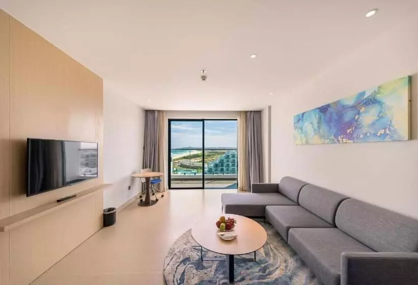 هتل The Sea View Cam Ranh Beach Resort