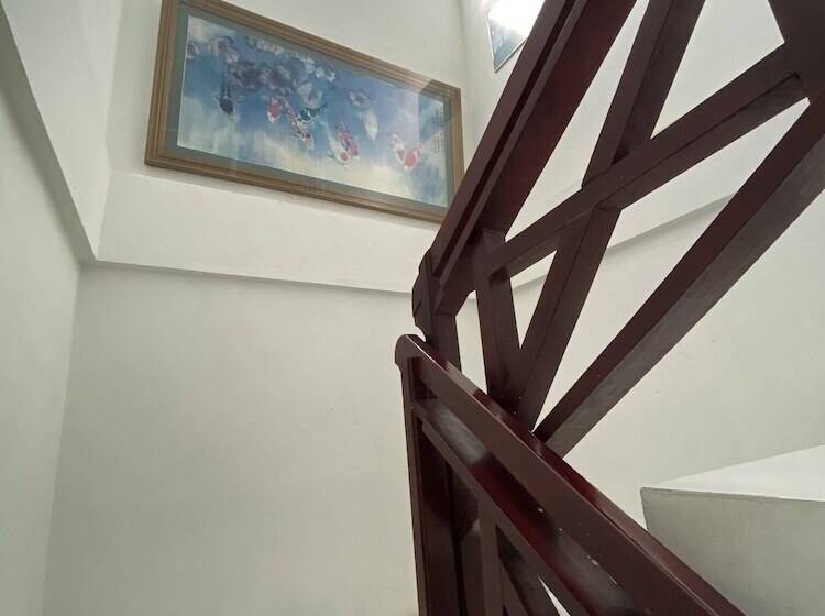 تختخواب و صبحانه Singgah Macanan