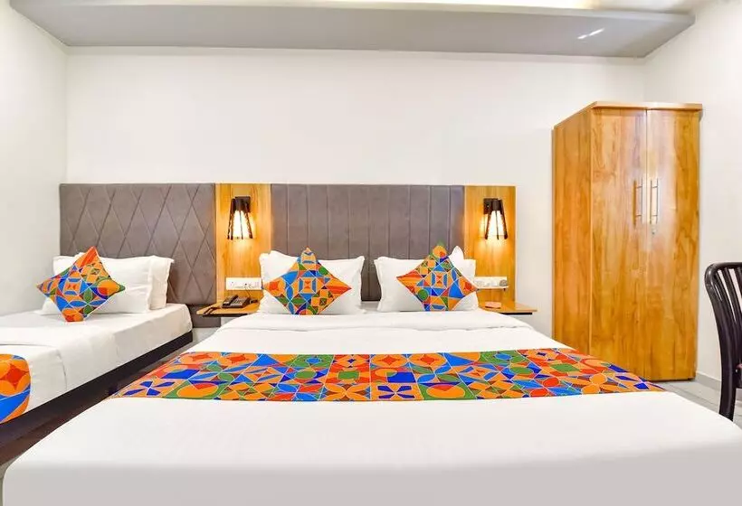 Fabhotel Royal City