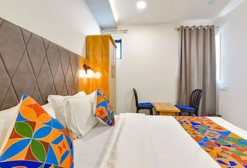 Fabhotel Royal City