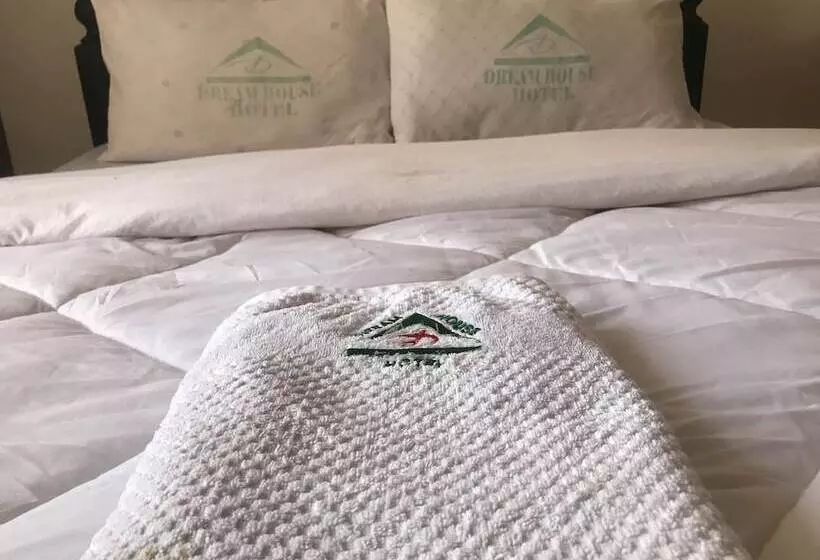 هتل Melvic Inn
