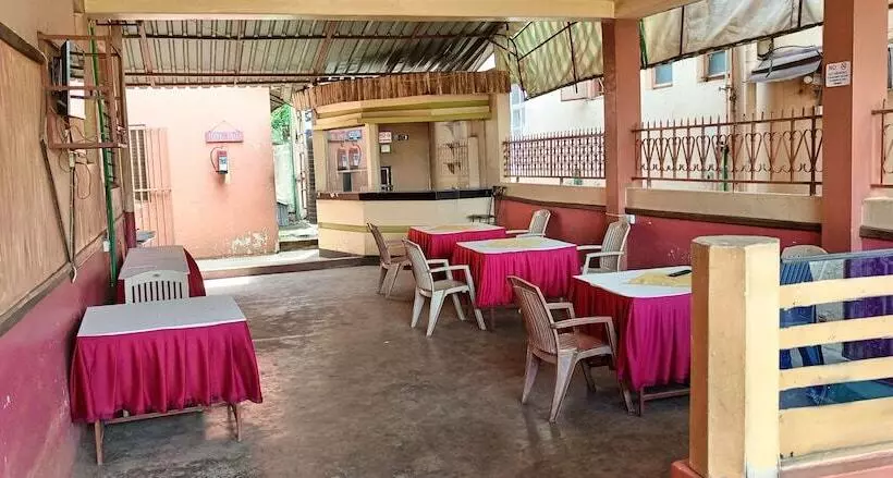 هتل Melvic Inn