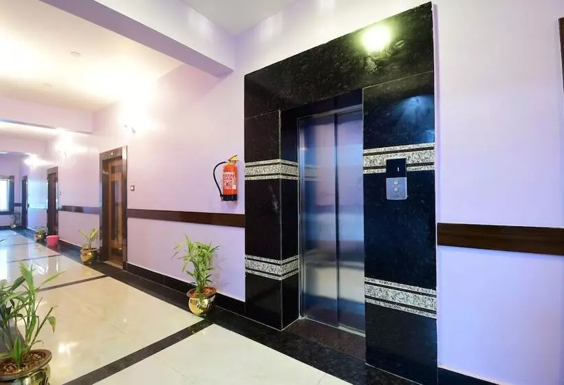 ホテル Sushree International