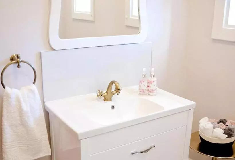 ペンション The Sweet Rose