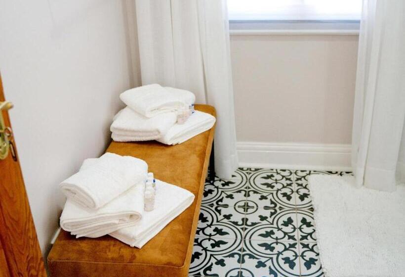 بنسيون The Sweet Rose