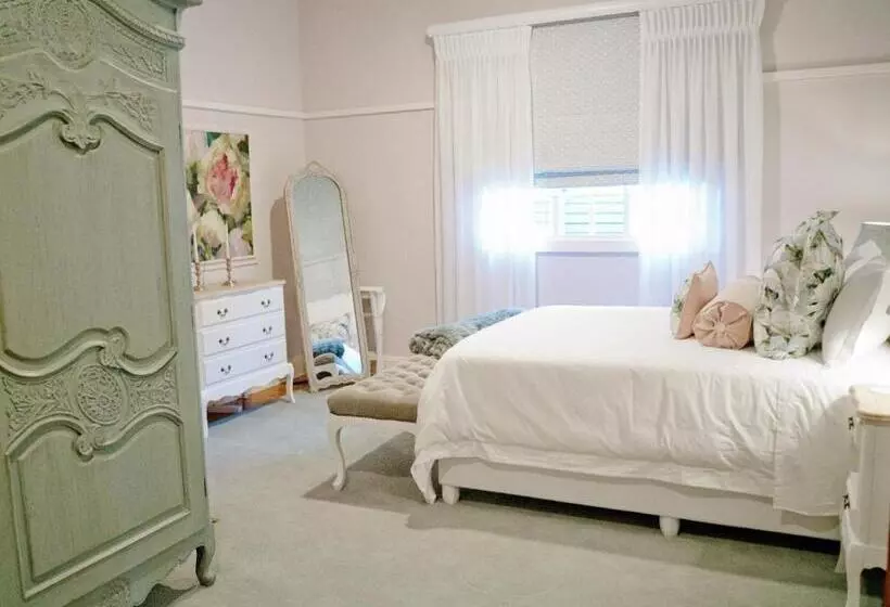 ペンション The Sweet Rose