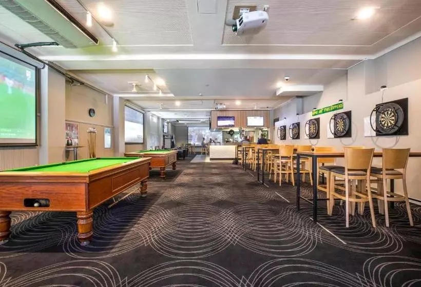 הוסטל Nightcap At The Charles