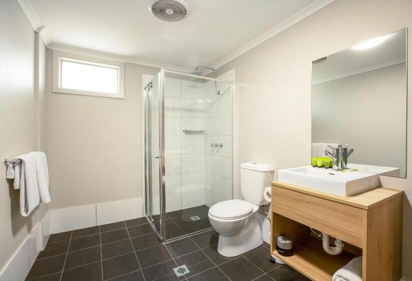 הוסטל Nightcap At The Charles