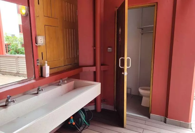 هاستل Wink At Upper Cross Street