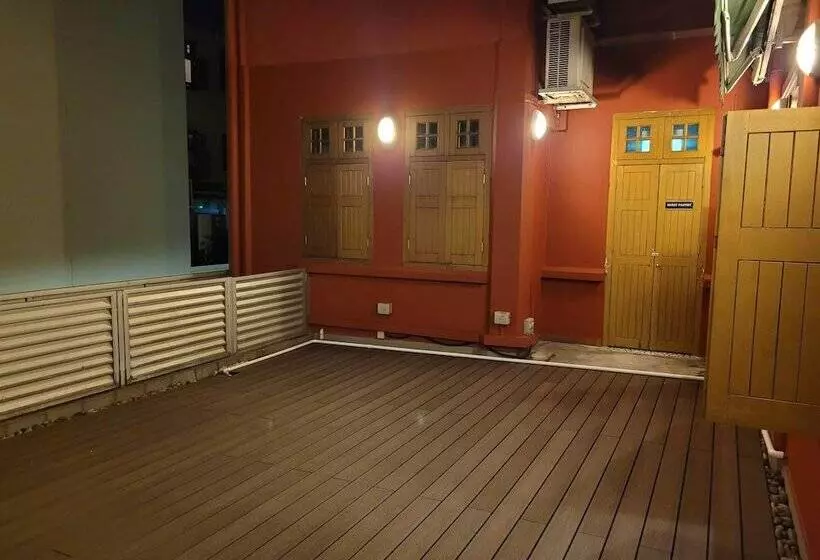 هاستل Wink At Upper Cross Street